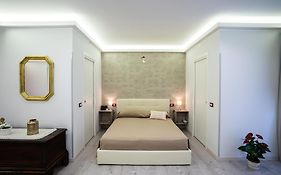 ROCCA DI CERERE Self Check-in Apartments